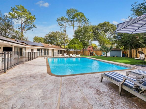 3633 Sun Valley Drive, Houston TX 77025