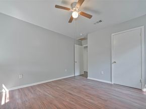 3918 Tavenor Lane, Houston TX 77047