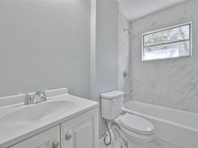 3918 Tavenor Lane, Houston TX 77047