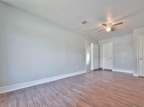 3918 Tavenor Lane, Houston TX 77047