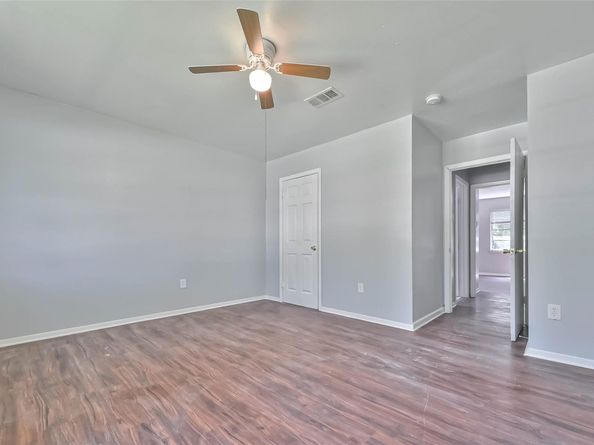 3918 Tavenor Lane, Houston TX 77047