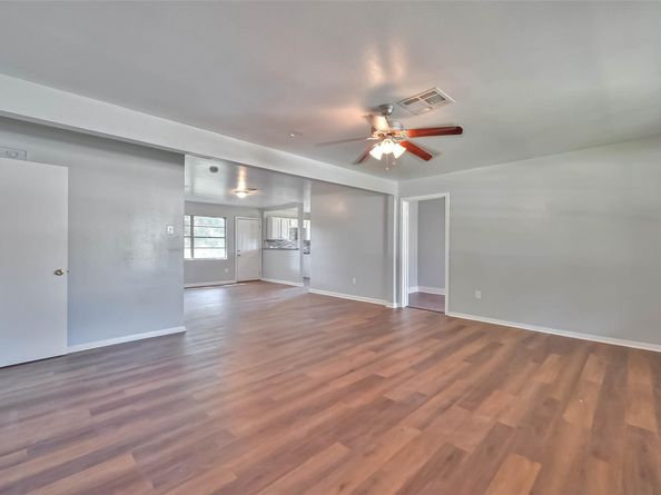 3918 Tavenor Lane, Houston TX 77047