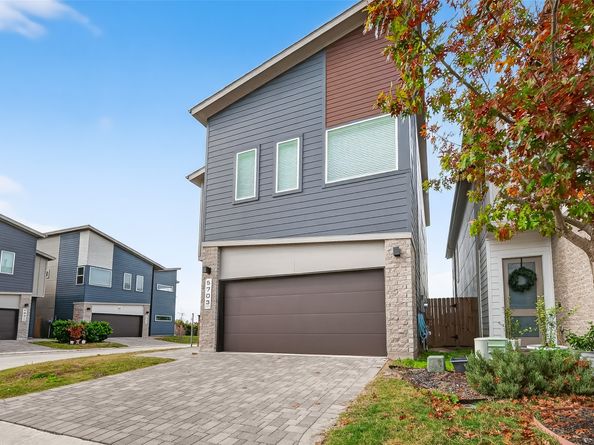 5703 Pampero Lane, Houston TX 77092