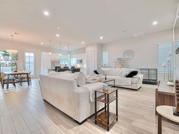 5703 Pampero Lane, Houston TX 77092