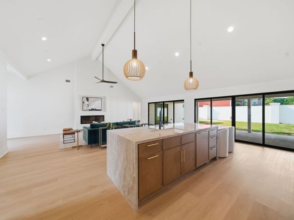 1911 E Allegro Street, Houston TX 77080