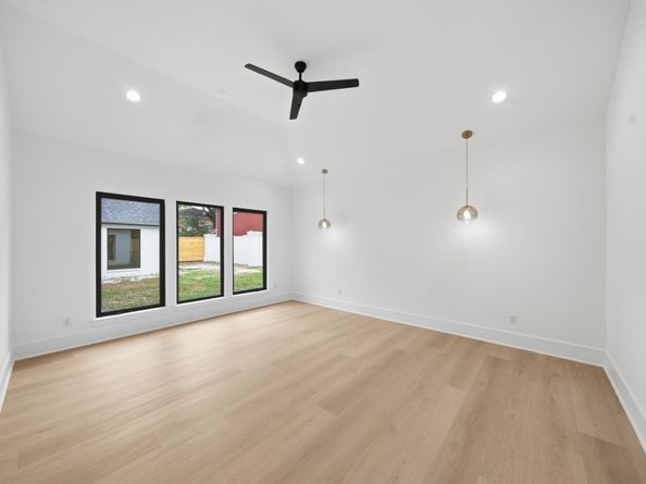 1911 E Allegro Street, Houston TX 77080