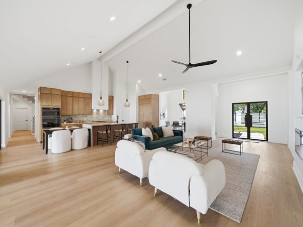 1911 E Allegro Street, Houston TX 77080