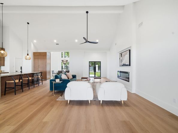 1911 E Allegro Street, Houston TX 77080