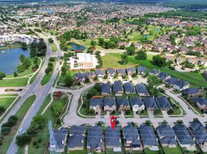 4914 Thunder Creek Lane, Sugar Land TX 77479