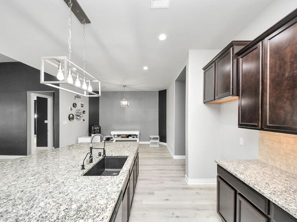 4914 Thunder Creek Lane, Sugar Land TX 77479