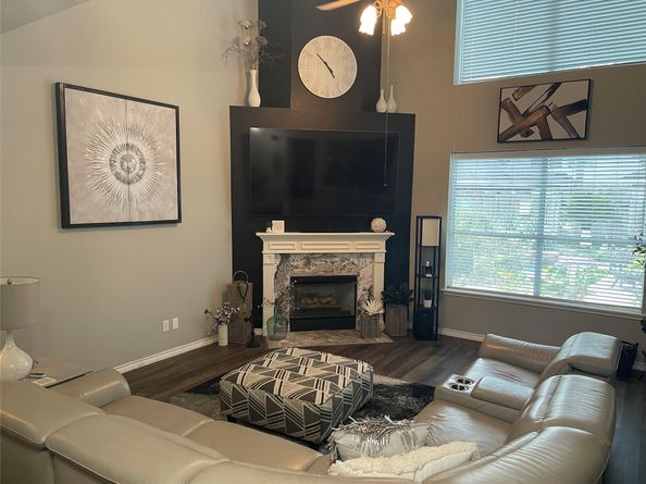 11707 Meadow Falls, Tomball TX 77377