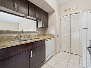 6500 Harbor Town Drive 2808, Houston TX 77036