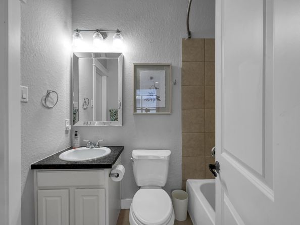 1328 W 23rd Street A, Houston TX 77008