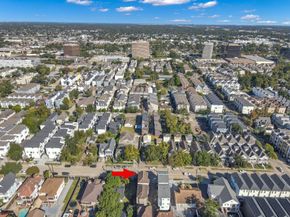 1328 W 23rd Street A, Houston TX 77008