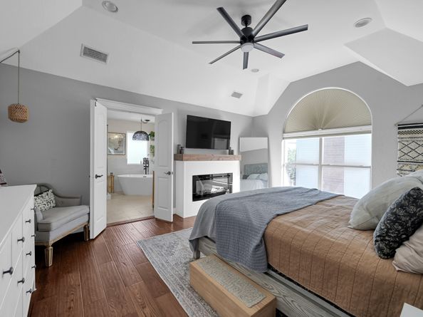 1328 W 23rd Street A, Houston TX 77008