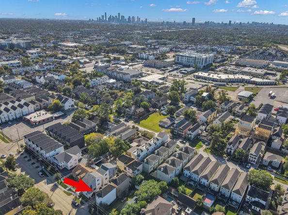 1328 W 23rd Street A, Houston TX 77008