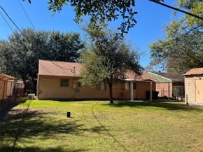 519 Westshire Drive, Houston TX 77013