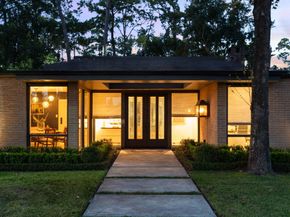 10606 Twelve Oaks Drive, Houston TX 77024