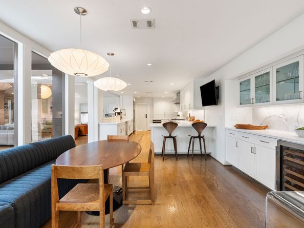 10606 Twelve Oaks Drive, Houston TX 77024