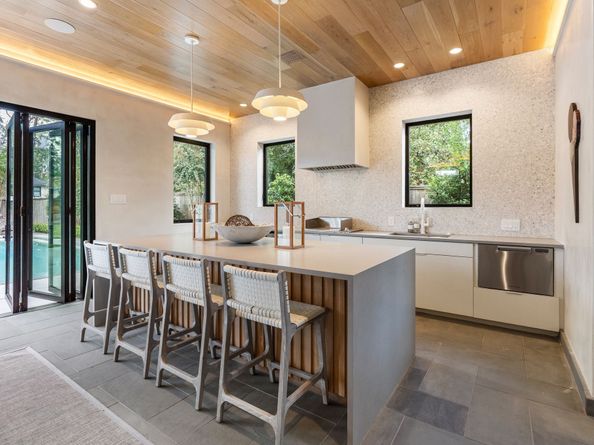 10606 Twelve Oaks Drive, Houston TX 77024