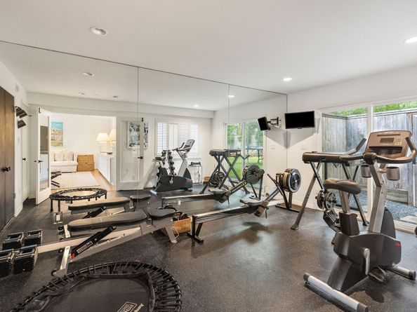 10606 Twelve Oaks Drive, Houston TX 77024