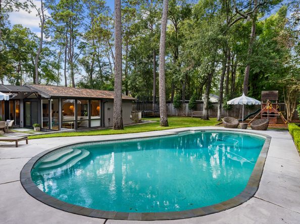 10606 Twelve Oaks Drive, Houston TX 77024