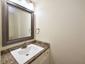 11002 Hammerly Boulevard 57, Houston TX 77043