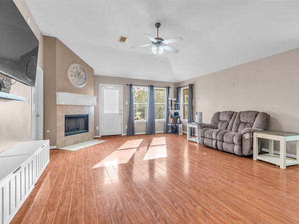 4908 Summer Rain Drive, Conroe TX 77303