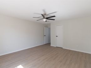 9850 Pagewood Lane 909, Houston TX 77042