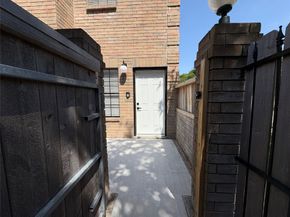 9850 Pagewood Lane 909, Houston TX 77042