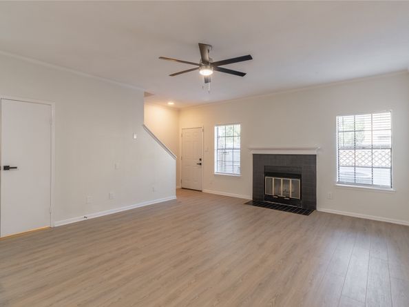 9850 Pagewood Lane 909, Houston TX 77042