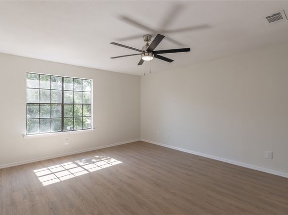 9850 Pagewood Lane 909, Houston TX 77042