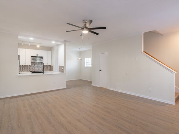 9850 Pagewood Lane 909, Houston TX 77042