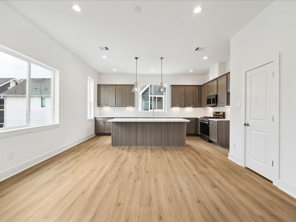 1650 W Tidwell Road, Houston TX 77091