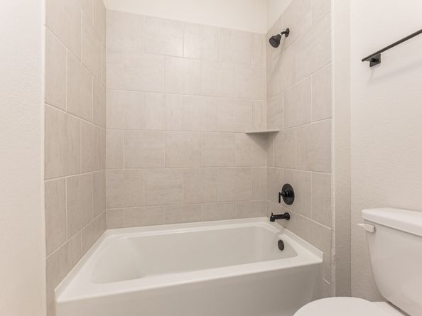 3418 Avondale View Drive, Houston TX 77025