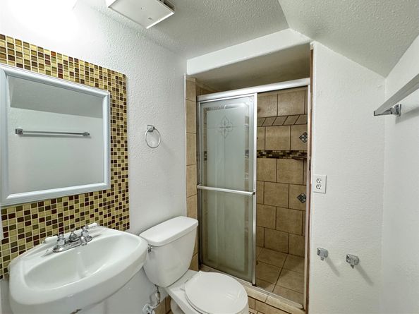 4127 Brookhead Trail, Houston TX 77066