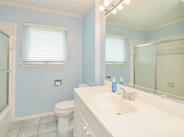 1915 Ashford Hollow Lane, Houston TX 77077