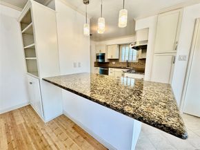 1915 Ashford Hollow Lane, Houston TX 77077