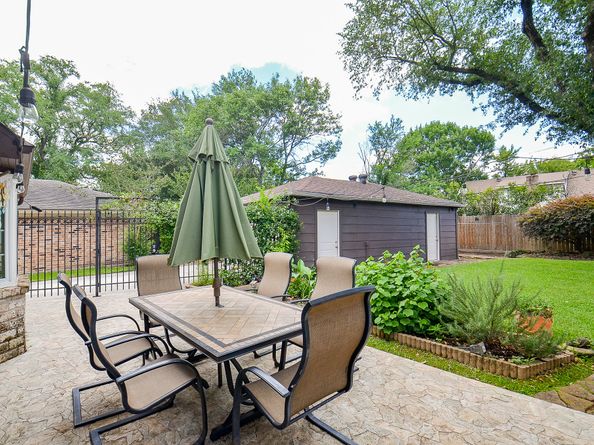 1915 Ashford Hollow Lane, Houston TX 77077