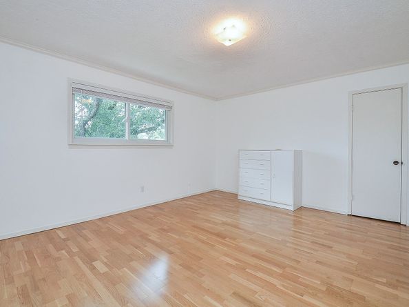 1915 Ashford Hollow Lane, Houston TX 77077