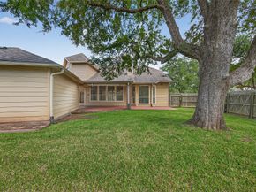 4742 Robins Way, Sugar Land TX 77479