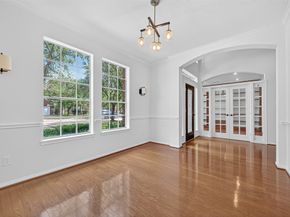 4742 Robins Way, Sugar Land TX 77479