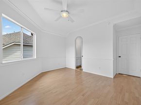 4742 Robins Way, Sugar Land TX 77479