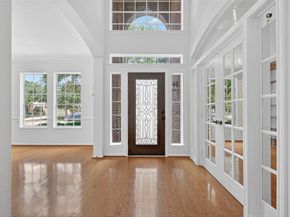 4742 Robins Way, Sugar Land TX 77479