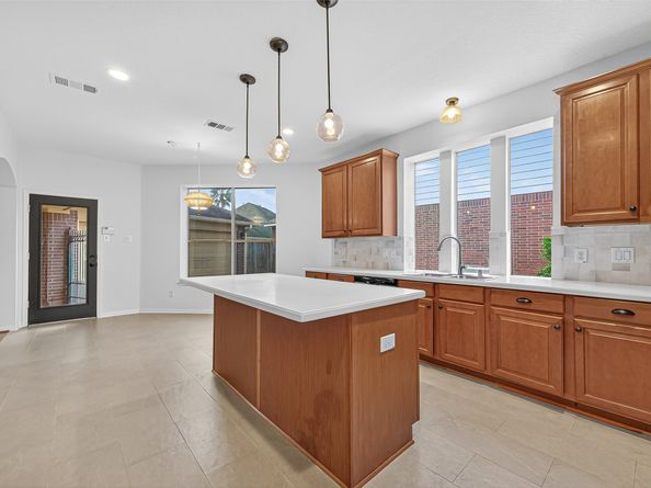 4742 Robins Way, Sugar Land TX 77479