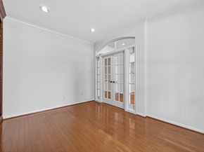 4742 Robins Way, Sugar Land TX 77479