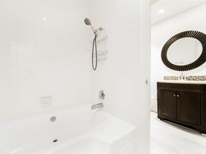 11711 Memorial Drive 129, Houston TX 77024