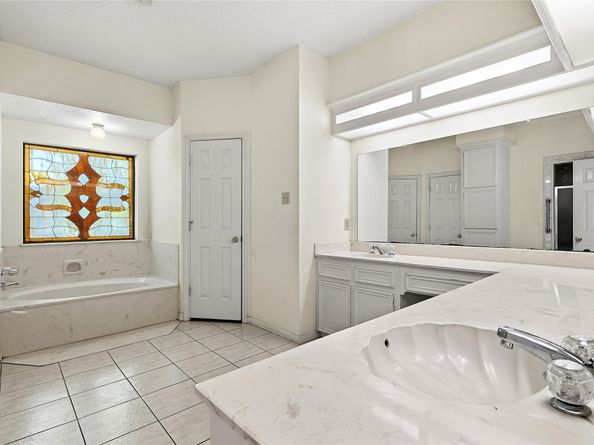 7331 Athlone Drive, Houston TX 77088