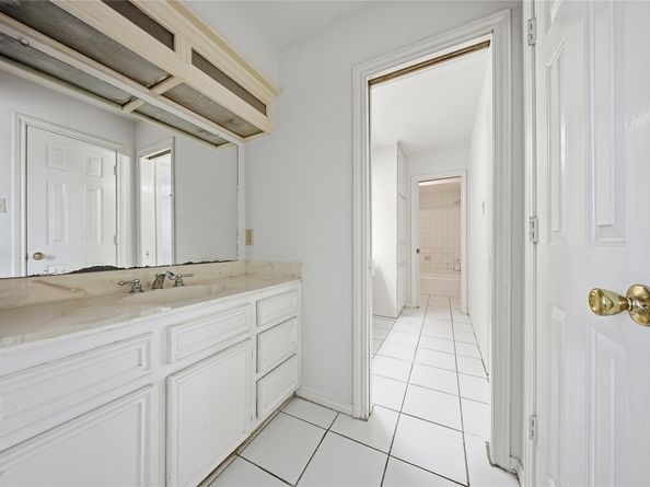 7331 Athlone Drive, Houston TX 77088