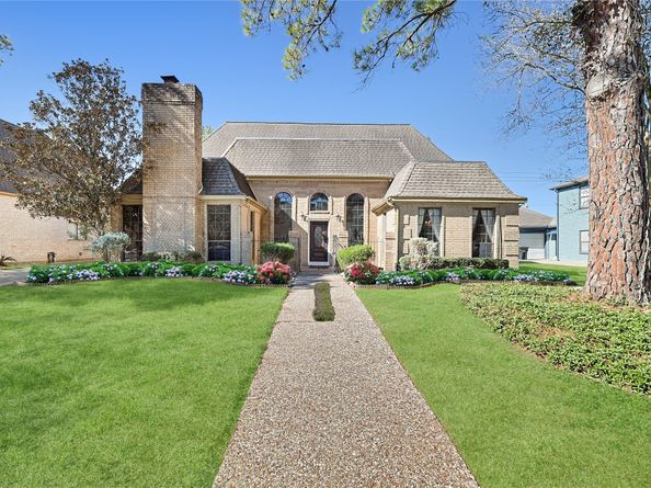 7331 Athlone Drive, Houston TX 77088